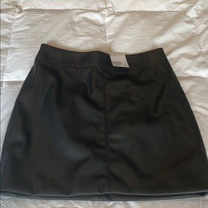Never worn, leather mini skirt size US6